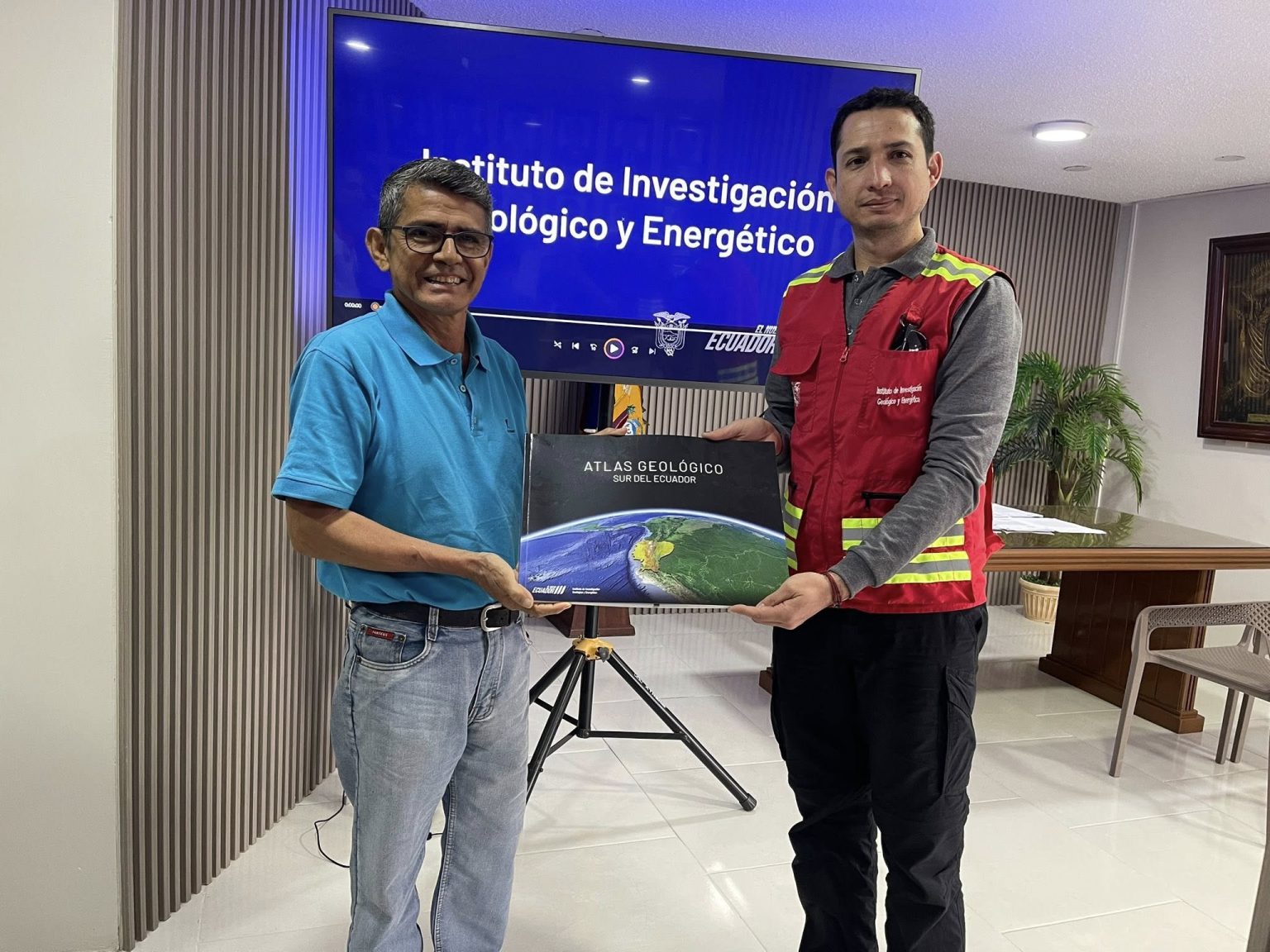 570235189_741918998911172_6300336718981074633_n