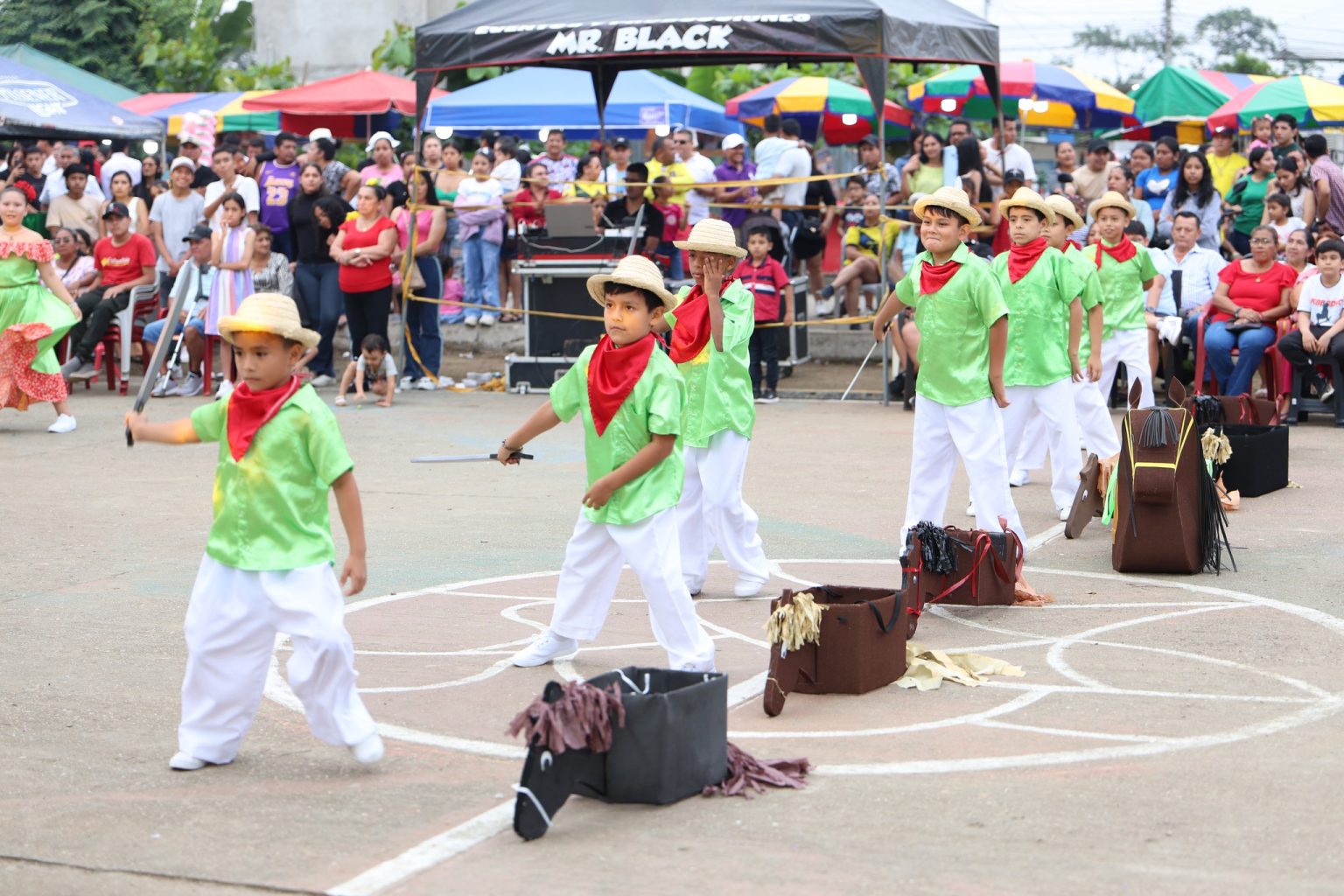 572848169_749978464771892_2118548280273436172_n